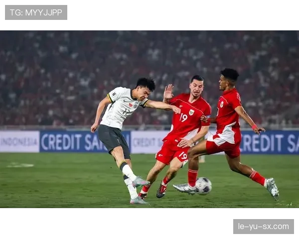 世界杯盛宴启幕：美加墨三国共迎足球狂欢