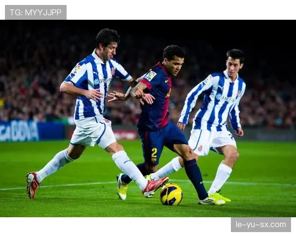 西班牙队热身赛表现抢眼，状态回暖全力备战即将到来的大赛